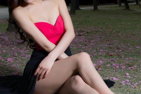 “书香气里泡茶香，武汉话中韵味长”